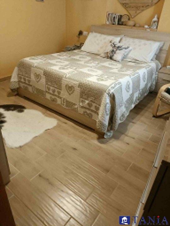 casa indipendente in vendita a Carrara in zona Gragnana