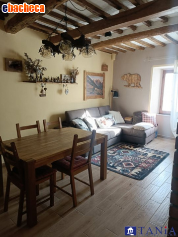 appartamento in vendita a Carrara in zona Gragnana