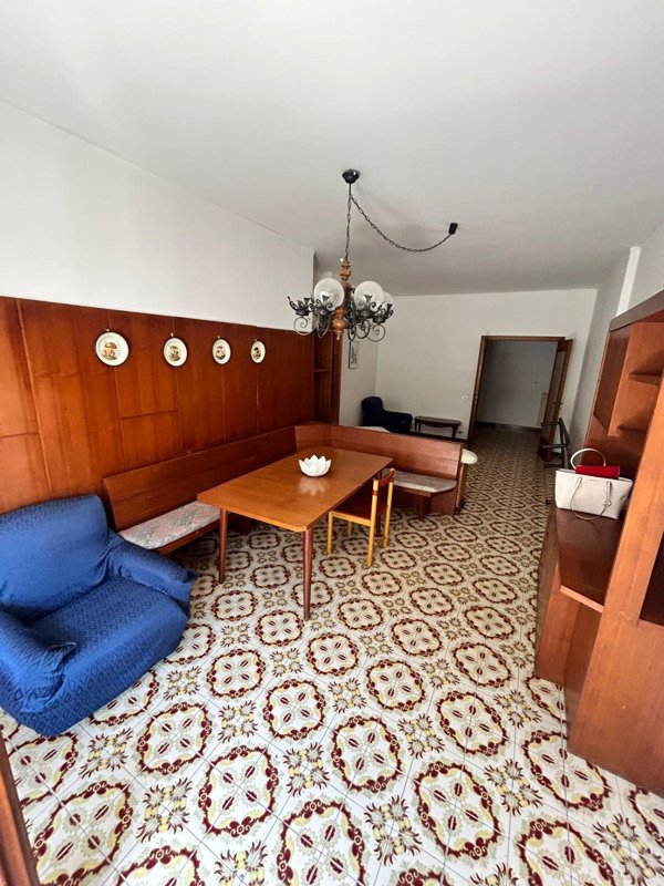 appartamento in vendita a Carrara in zona Avenza