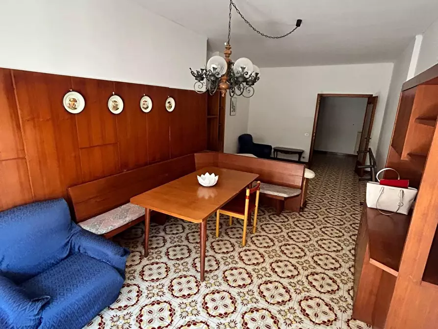 appartamento in vendita a Carrara in zona Avenza