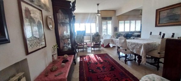 appartamento in vendita a Carrara in zona Marina di Carrara