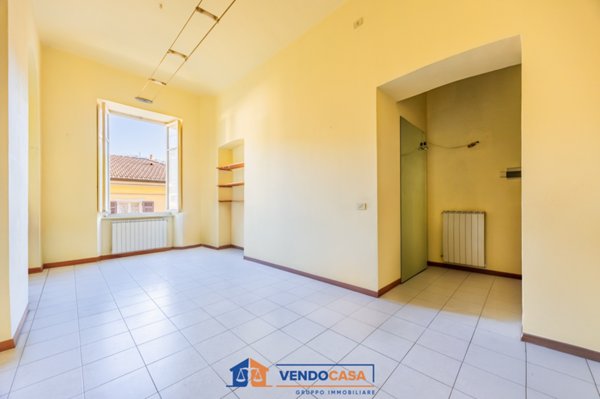 appartamento in vendita a Carrara in zona Centro Città