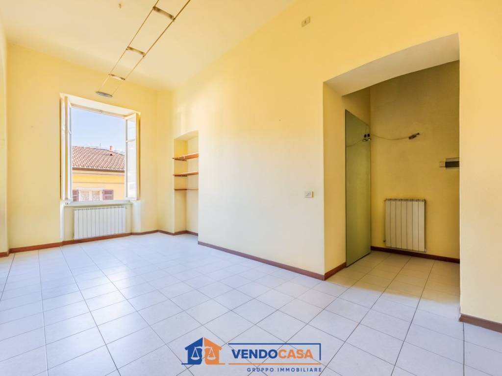 appartamento in vendita a Carrara in zona Centro Città