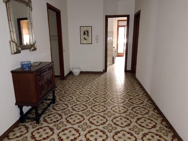 appartamento in vendita a Carrara in zona Centro Città