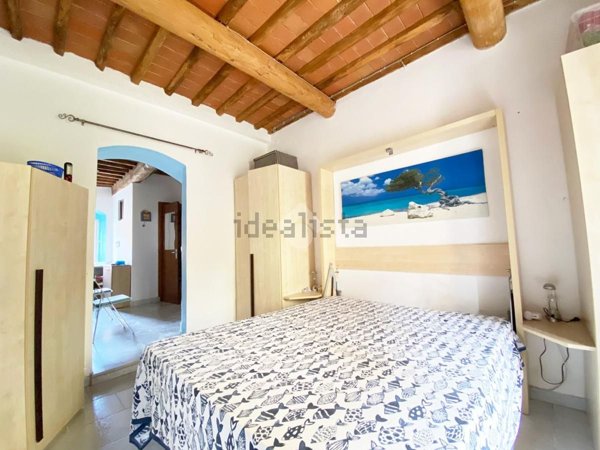 appartamento in vendita a Carrara in zona Marina di Carrara