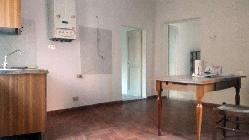 appartamento in vendita a Carrara in zona Sorgnano