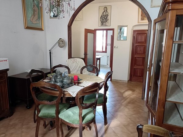 appartamento in vendita a Carrara in zona Centro Città