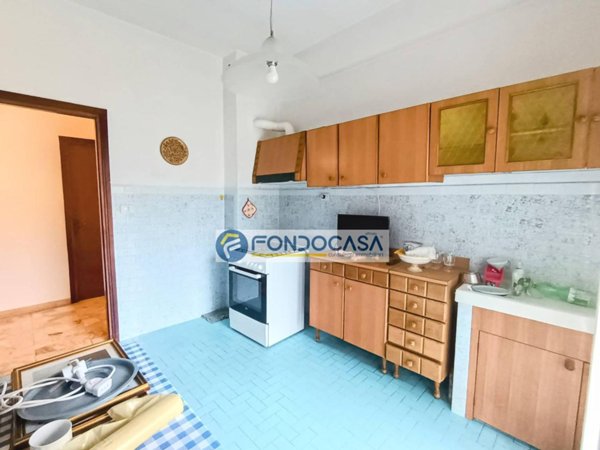appartamento in vendita a Carrara in zona Sant'Antonio