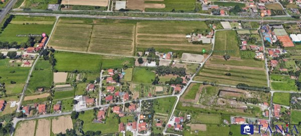 terreno edificabile in vendita a Carrara in zona Battilana