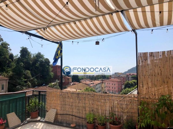 appartamento in vendita a Carrara in zona Marasio