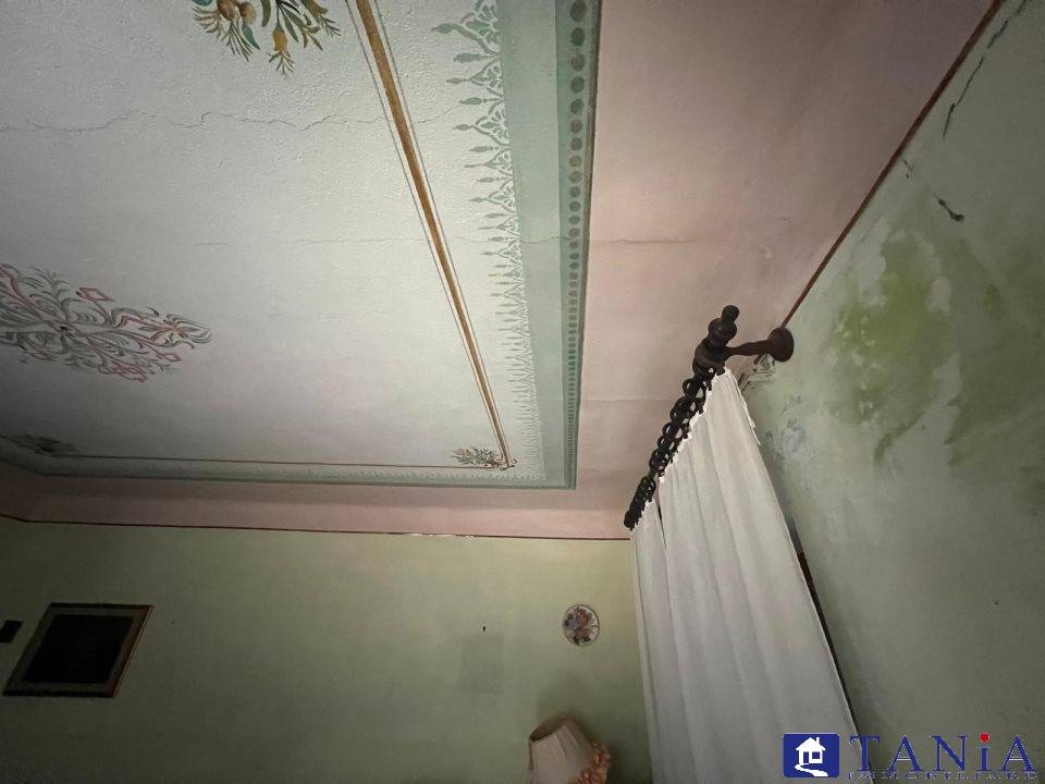casa indipendente in vendita a Carrara in zona Gragnana