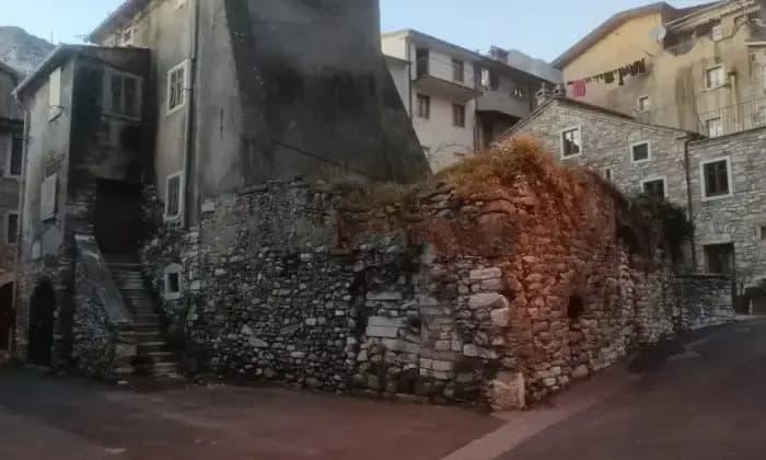 casale in vendita a Carrara in zona Bedizzano