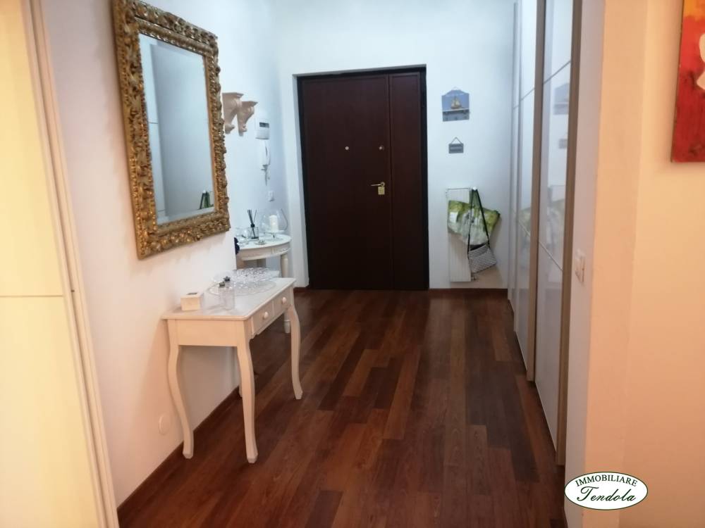 appartamento in vendita a Carrara in zona Centro Città