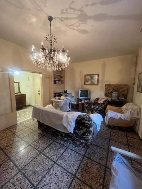 appartamento in vendita a Carrara in zona Avenza