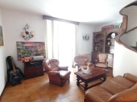 casa indipendente in vendita a Carrara in zona Centro Città