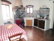 casa semindipendente in vendita a Carrara