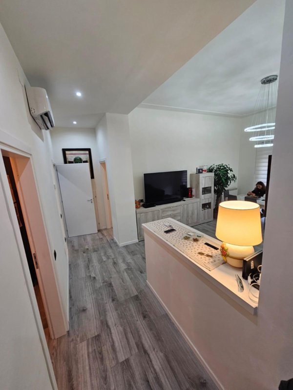appartamento in vendita a Carrara in zona Marina di Carrara