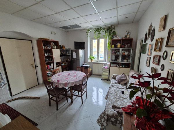 appartamento in vendita a Carrara in zona Centro Città