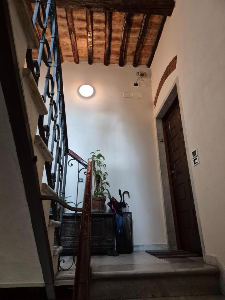 appartamento in vendita a Carrara in zona Centro Città