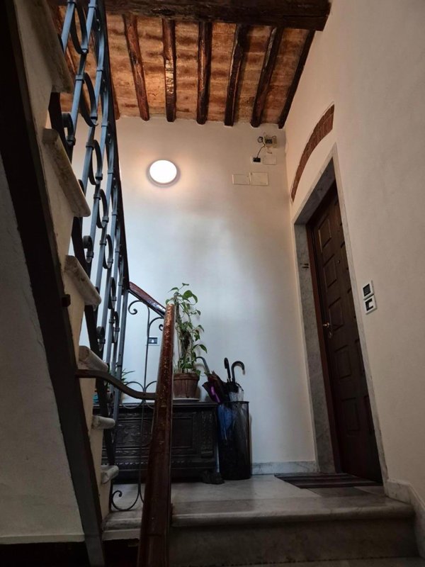 appartamento in vendita a Carrara in zona Centro Città
