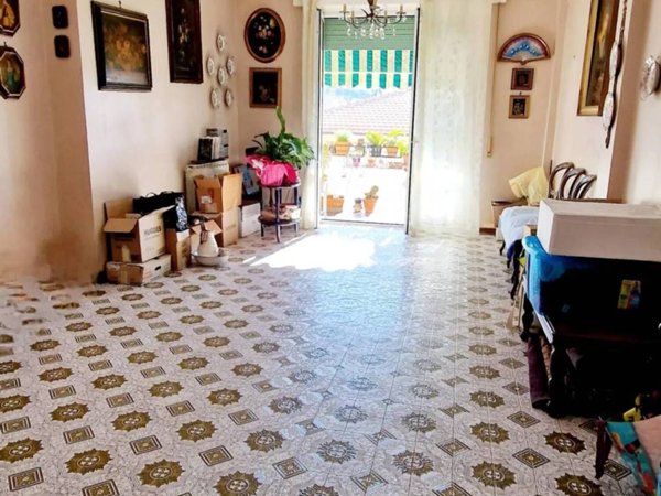 appartamento in vendita a Carrara in zona Marina di Carrara