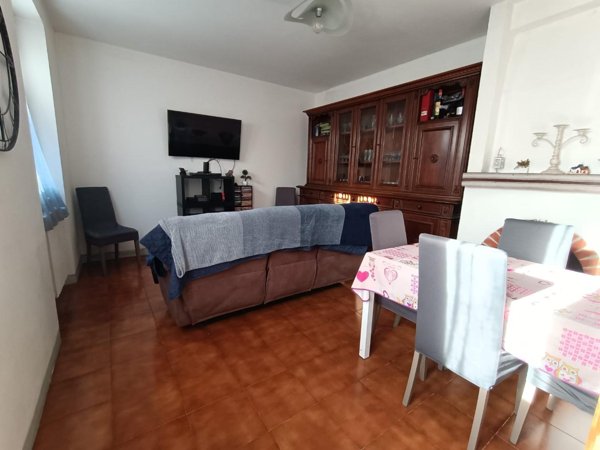 casa indipendente in vendita a Carrara in zona Marina di Carrara