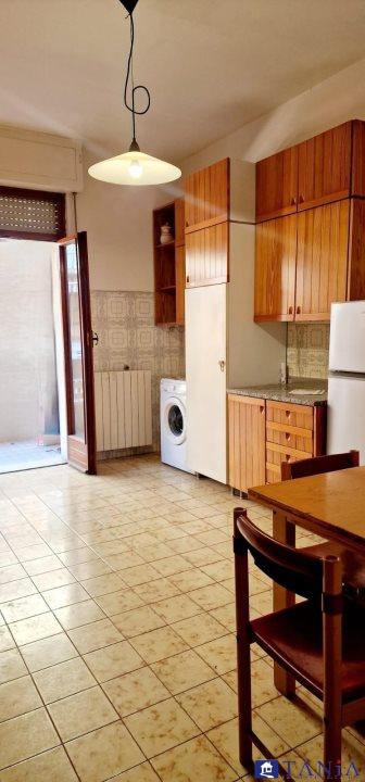 appartamento in vendita a Carrara in zona Avenza