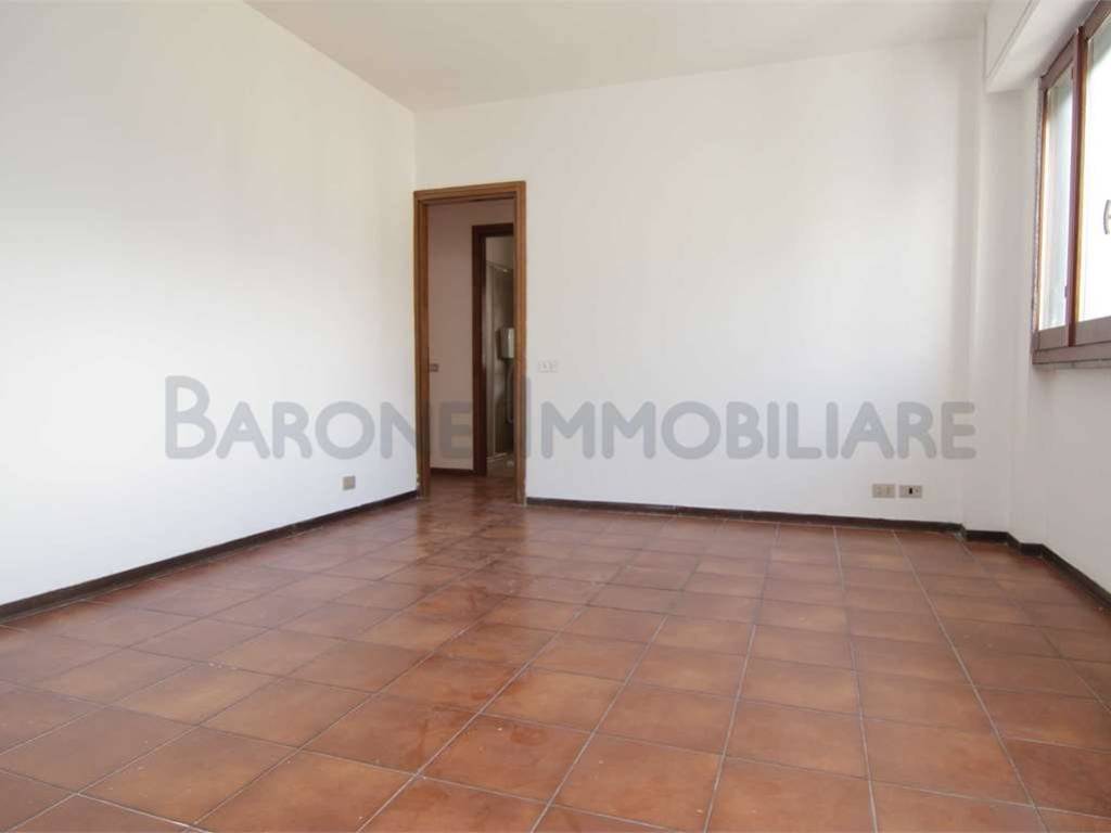 appartamento in vendita a Carrara in zona Avenza