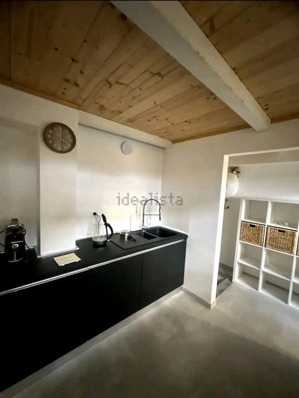 appartamento in vendita a Carrara in zona Marina di Carrara