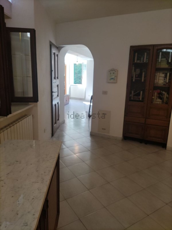 appartamento in vendita a Carrara in zona Gragnana
