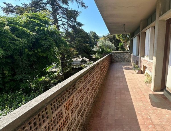 appartamento in vendita a Carrara