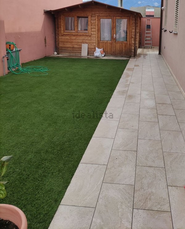 casa indipendente in vendita a Carrara in zona Marina di Carrara