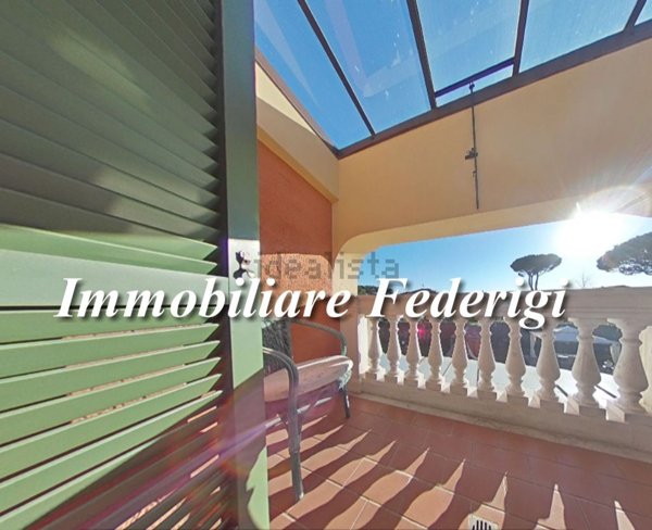 casa indipendente in vendita a Carrara in zona Marina di Carrara