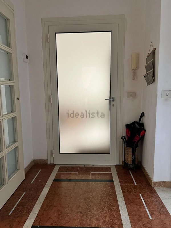 appartamento in vendita a Carrara in zona Monteverde