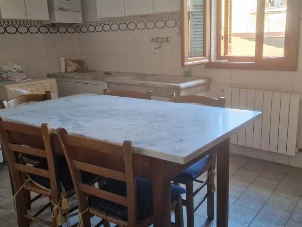 appartamento in vendita a Carrara