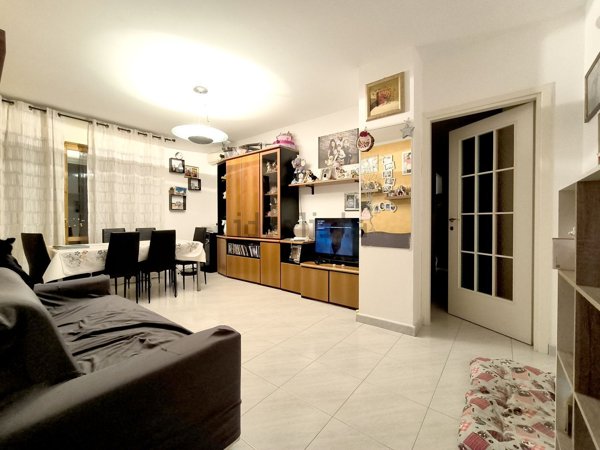 appartamento in vendita a Carrara in zona Avenza