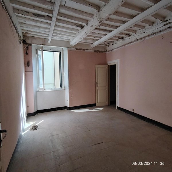 appartamento in vendita a Carrara in zona Centro Città