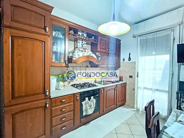 appartamento in vendita a Carrara in zona Sant'Antonio