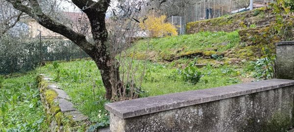 appartamento in vendita a Carrara in zona Codena