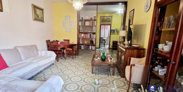 appartamento in vendita a Carrara in zona Marina di Carrara