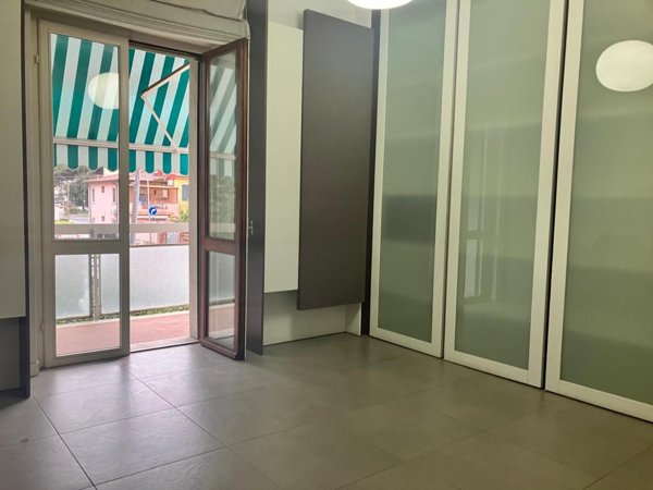 appartamento in vendita a Carrara in zona Marina di Carrara