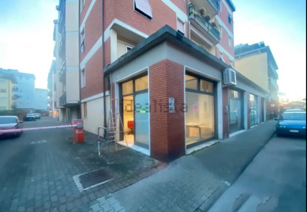 appartamento in vendita a Carrara in zona Marina di Carrara