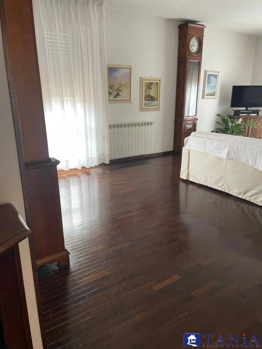 appartamento in vendita a Carrara