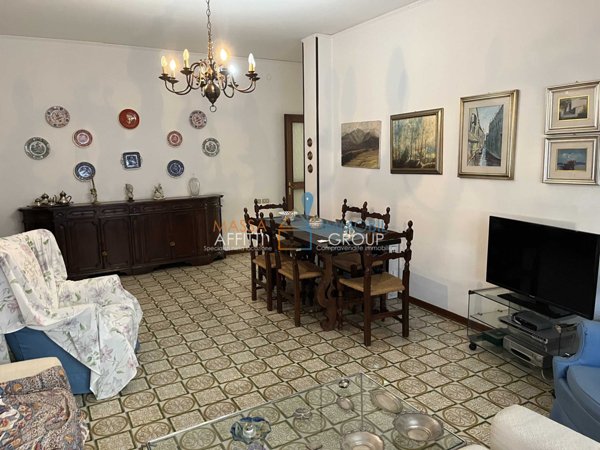 appartamento in vendita a Carrara in zona Centro Città