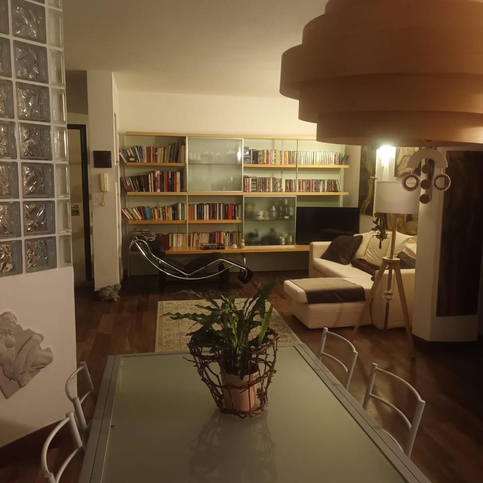 appartamento in vendita a Carrara in zona Stadio