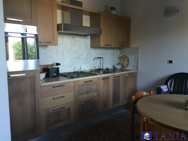 casa semindipendente in vendita a Carrara