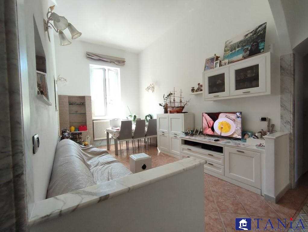 appartamento in vendita a Carrara