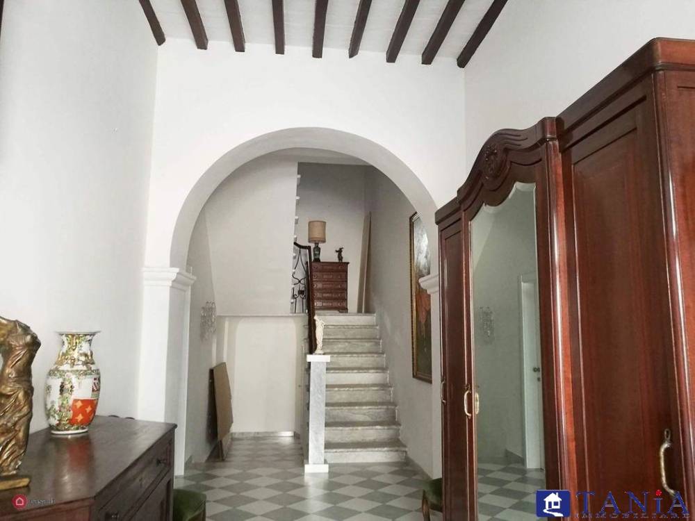 appartamento in vendita a Carrara in zona Marina di Carrara