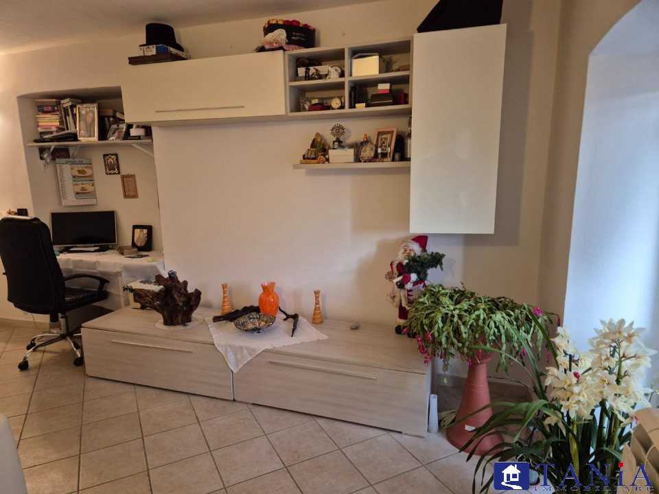 appartamento in vendita a Carrara in zona Centro Città