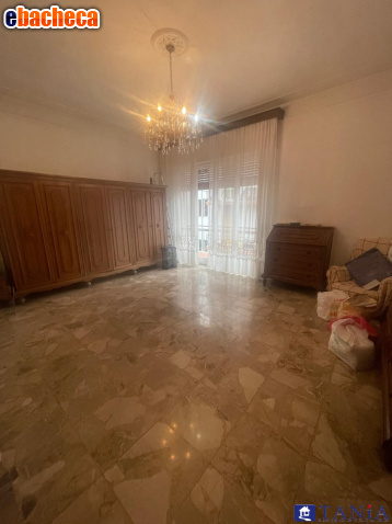 appartamento in vendita a Carrara in zona Fabbrica
